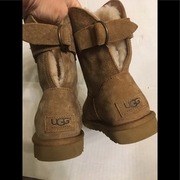 NEW UGG  Boots - Picture 6 of 16